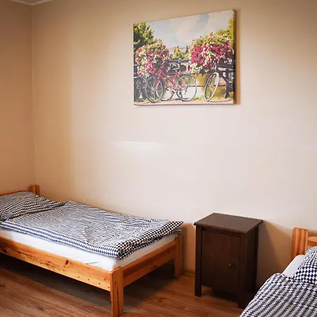 Hostel Sadowianka *