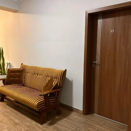 Sadowianka Hostel