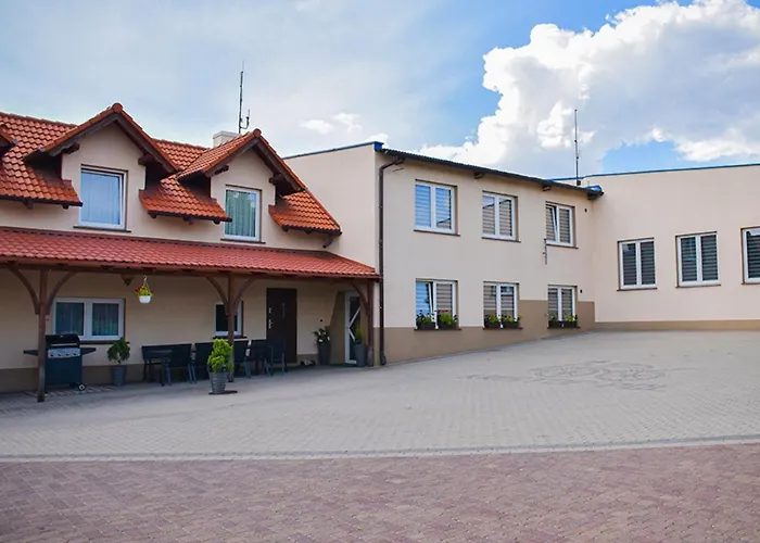 Hostel Sadowianka *